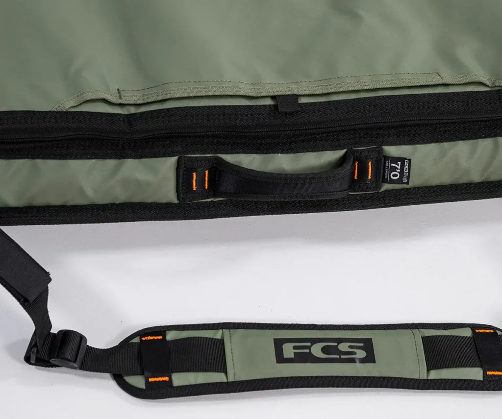 FCS Day-X Fish Cover トラベル用ハードケース 機能性