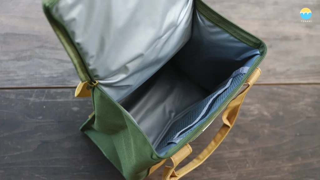 ソフトクーラーボックス（クーラーバッグ）中の素材　