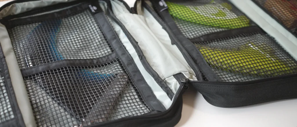 DESTINATIONフィンケースのインナー部　トライフィン＆ミッドレングスセンターフィン