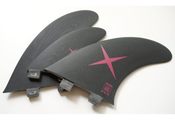 FCS 中古フィン NINJA 蔵 ツインフィン+スタビライザー 真木蔵人シグネチャー No.96291676